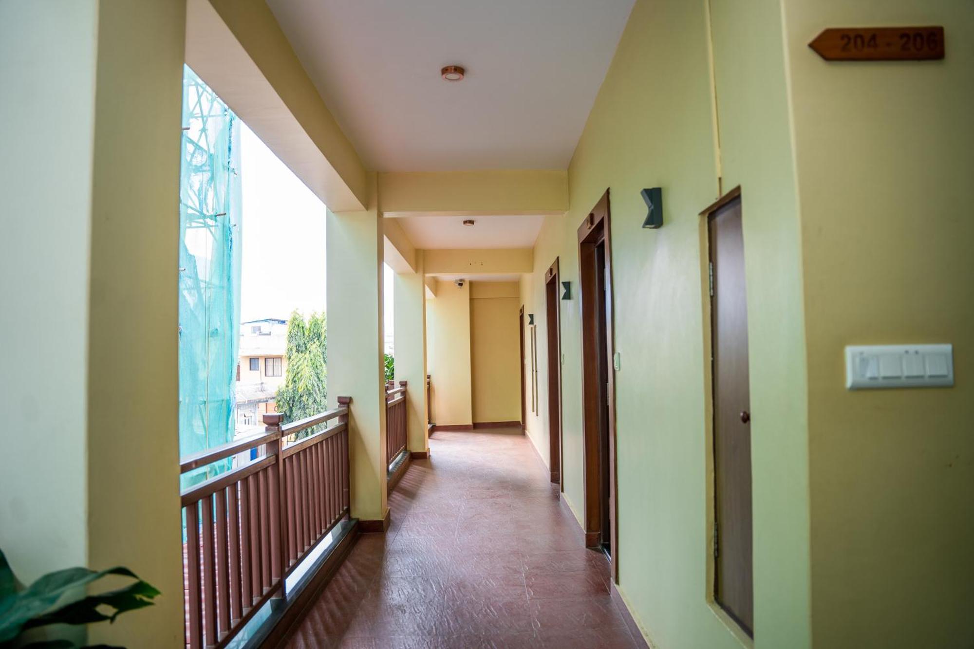 Hotel Glory Garden Pokhara Exterior foto