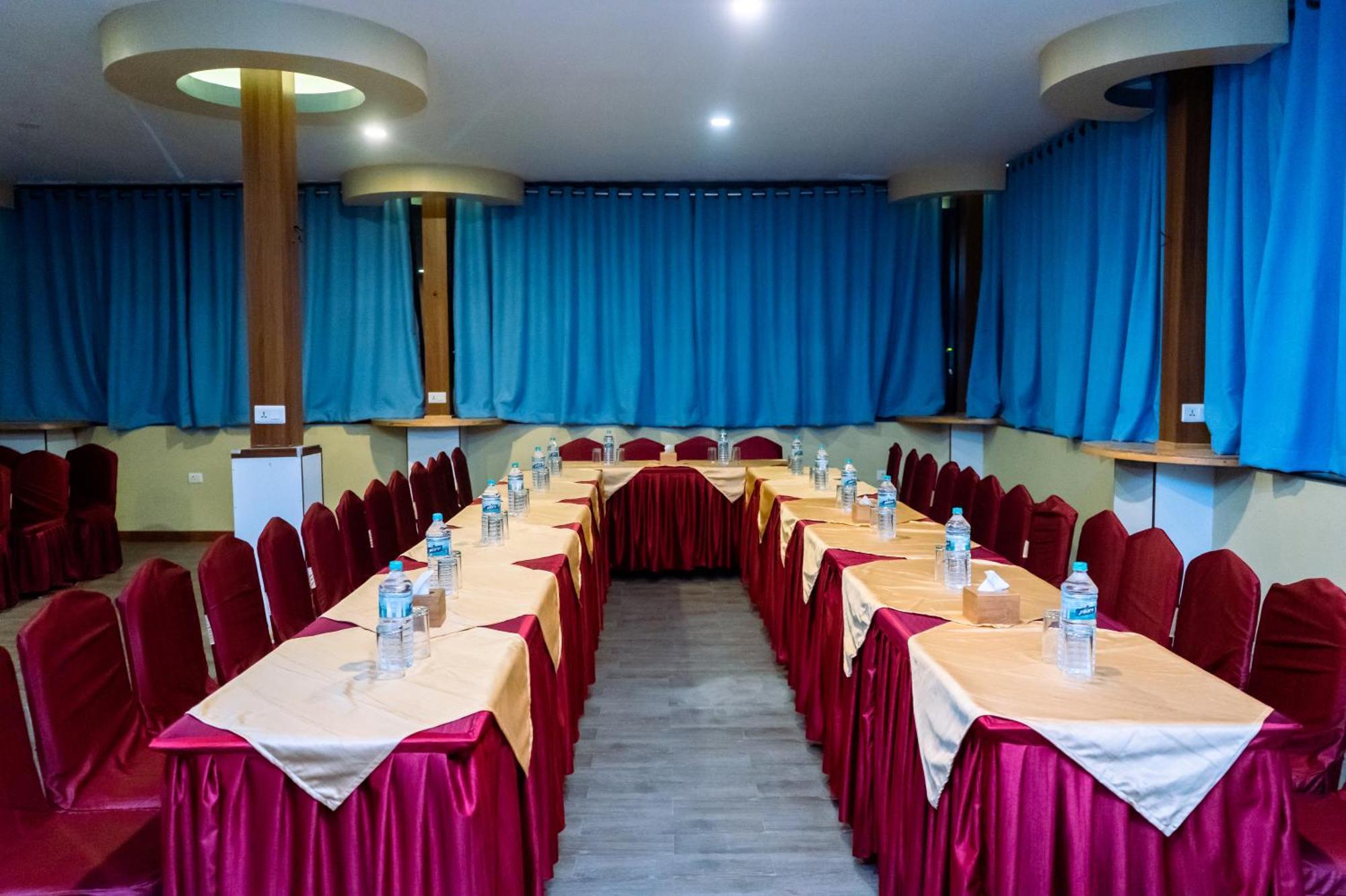 Hotel Glory Garden Pokhara Exterior foto